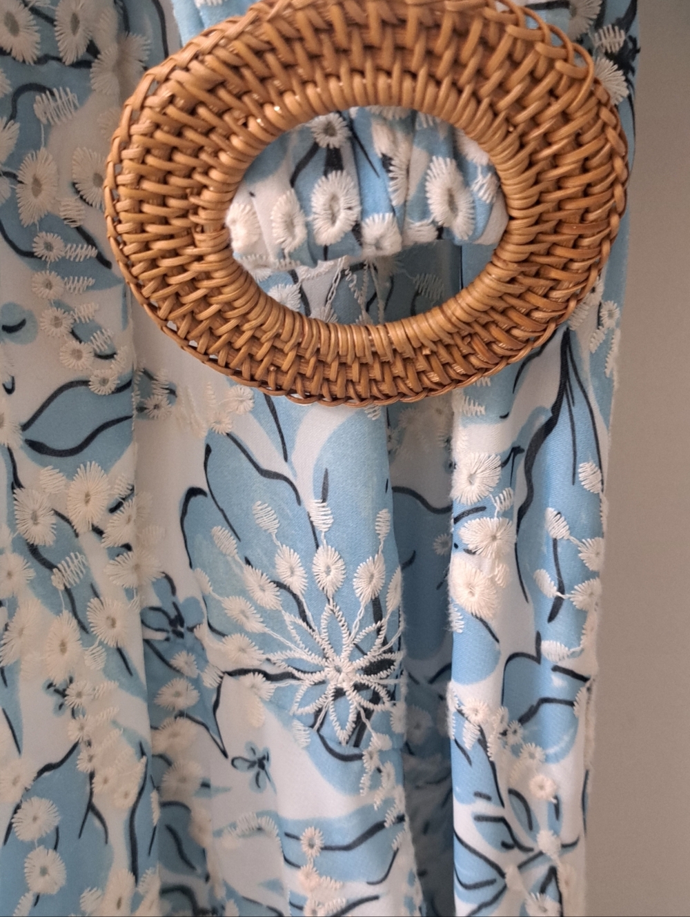 Badgley Mischka Blue&White Floral Eyelet Hi Low Maxi Dress . Sz6 LNWOT - Picture 12 of 12